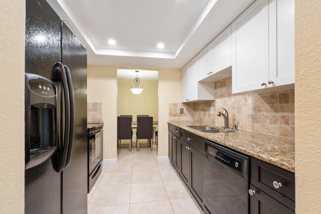 Foto del edificio - 1111 S Ocean Blvd