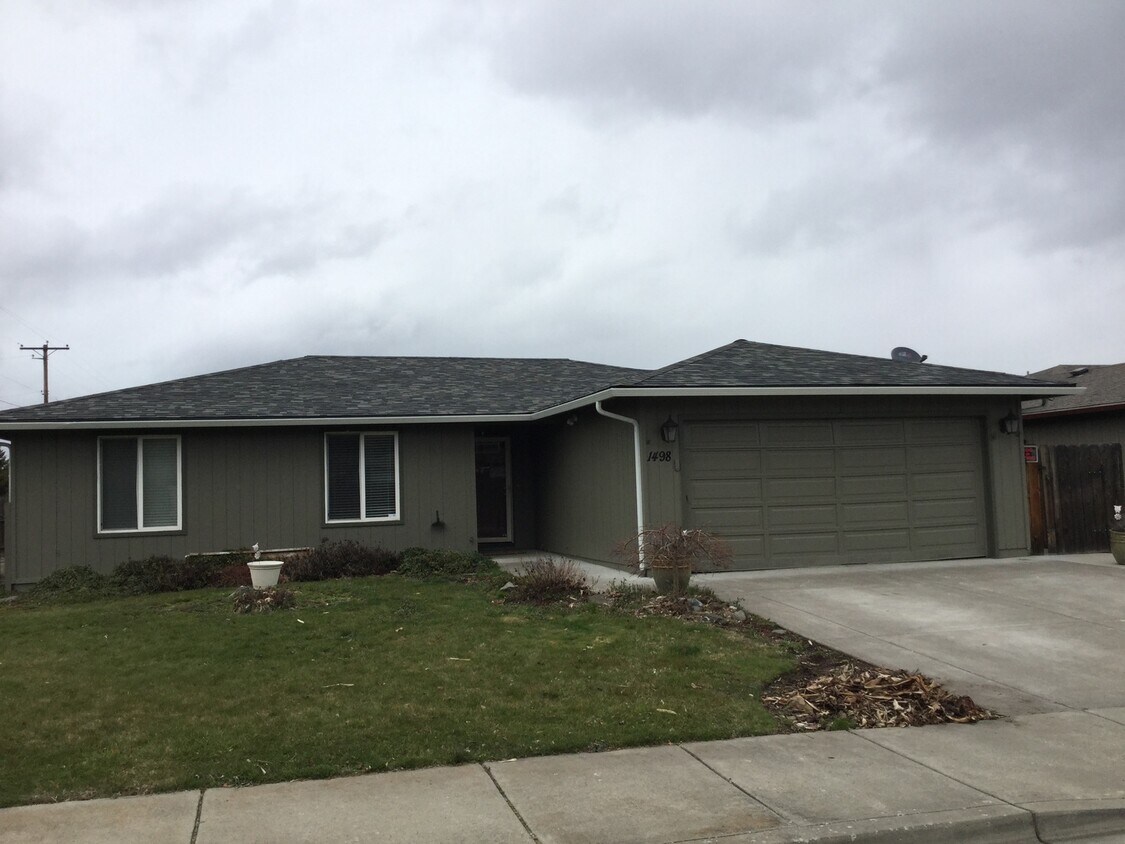 Primary Photo - Cute Home in Great Southwest Neighborhood!