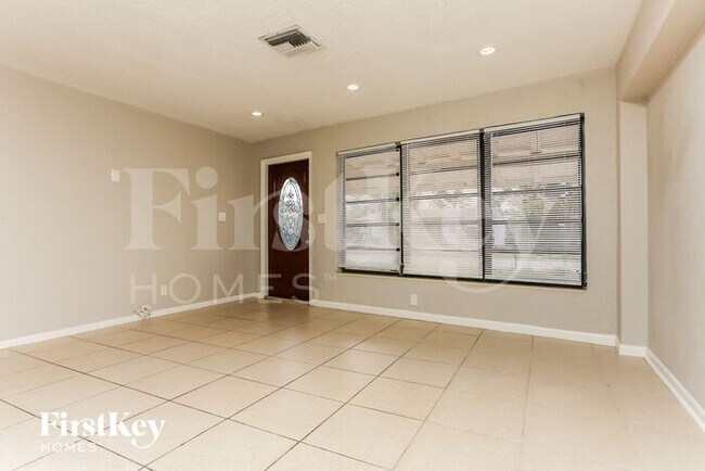 Foto del edificio - 2550 NE 8th Terrace