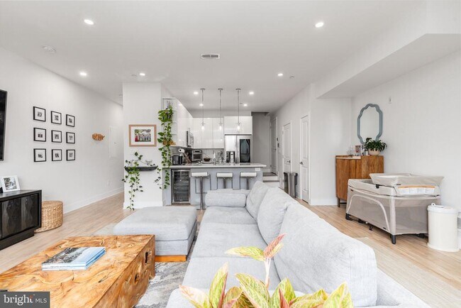 Foto del edificio - 1733 Carpenter St