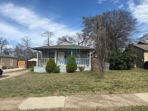 Building Photo - 1323 Grinnell St