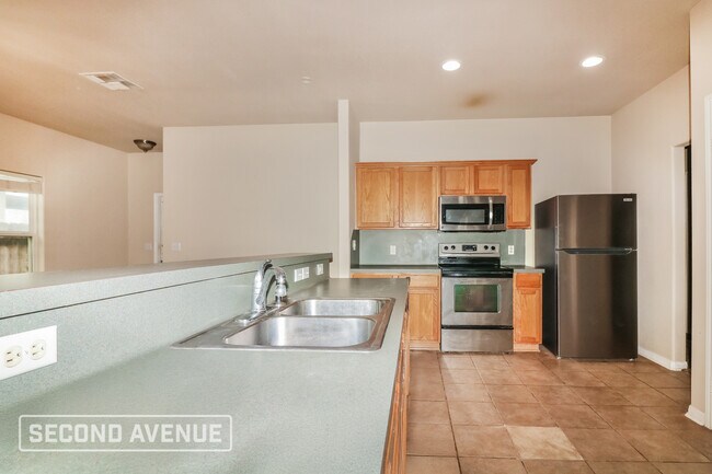 Building Photo - 2613 Las Brisas St