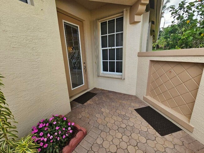 Foto del edificio - 660 SW Treasure Cove