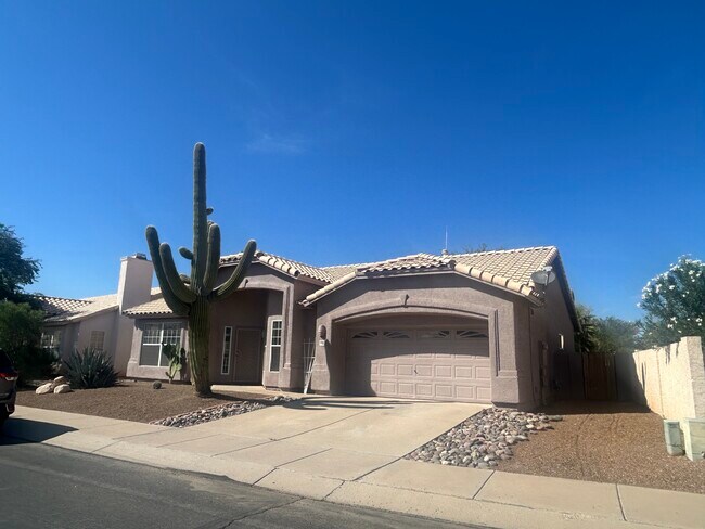 Foto del edificio - 8984 N Clover Way