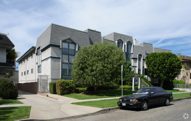 Building Photo - Lido Apartments - 3615 Watseka Ave