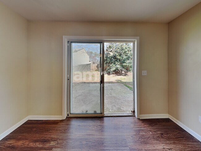 Building Photo - 4362 Walforde Blvd