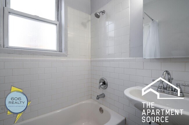 Foto del edificio - 1501 W Morse Ave