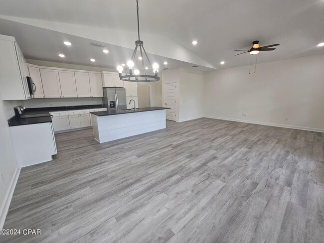 Building Photo - 316 Massalina Dr