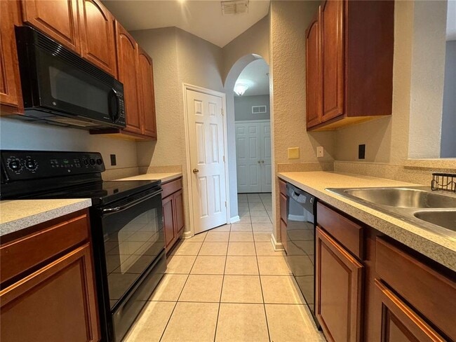 Building Photo - 6434 Cava Alta Dr