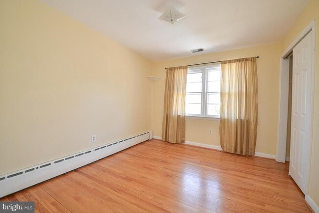 Foto del edificio - 3035 Hazelton St