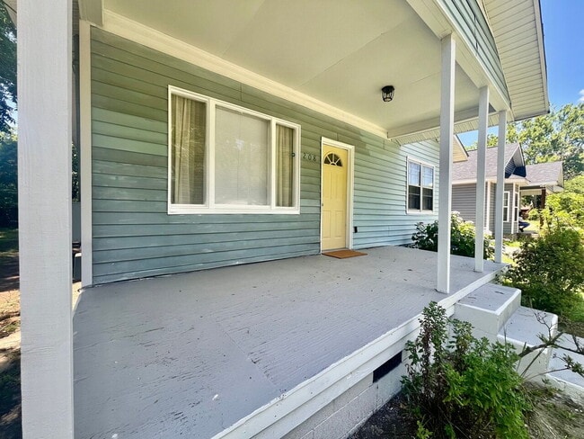 Foto del edificio - Available in Dec! Not able to show until Dec.