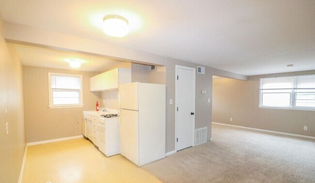 Foto del edificio - 2102 Sloan St