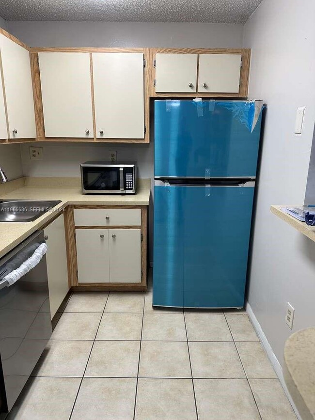 Foto del edificio - 7160 NW 179th St