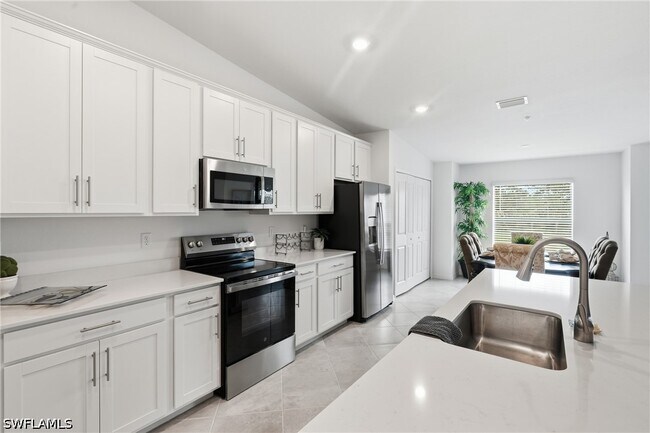 Foto del edificio - 15155 Bluffton Ln
