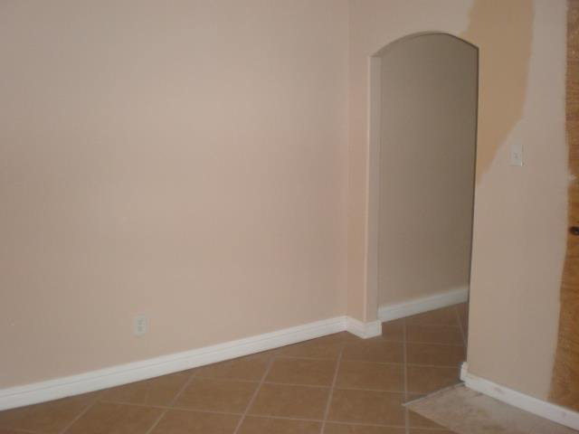 Building Photo - 116 Amaryllis