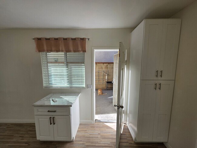 Foto del edificio - 524 W Greenwood Ave