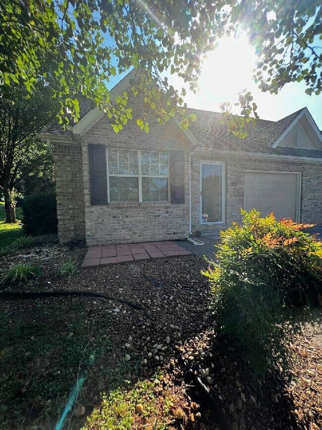 711 Panther Creek Ct, Morristown, TN 37814 Townhome Rentals in