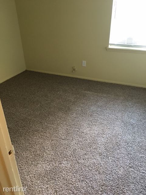 Building Photo - 4 br, 2 bath House - 2540 Tandy Dr