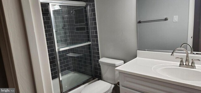 Foto del edificio - 6012 Wyncoop Ct