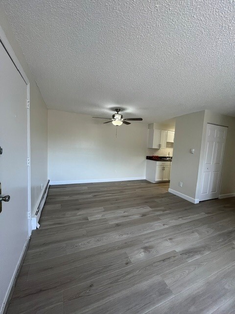 Dinning Area - Orchard Glen Apartments
