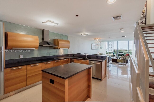 Building Photo - 2950 NE 188th St