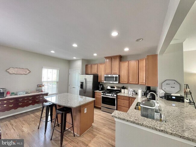 Building Photo - 110 Sweetgum Ct