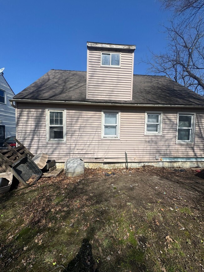 Foto del edificio - 711 W Dewey St