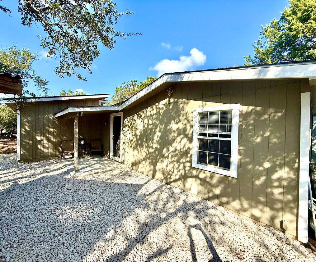 Primary Photo - 1005 Horizon Park Blvd