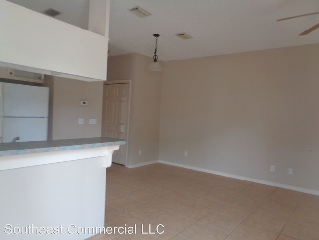Building Photo - 1 br, 1 bath House - 6304 Pinetree Ave