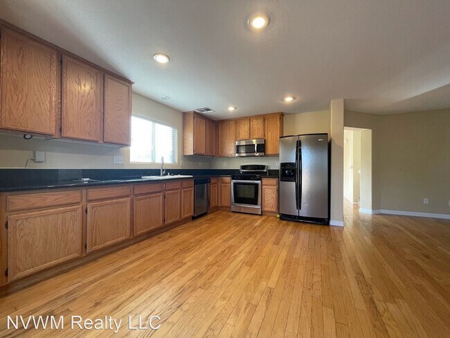Building Photo - 4 br, 3 bath House - 498 Redruth Dr