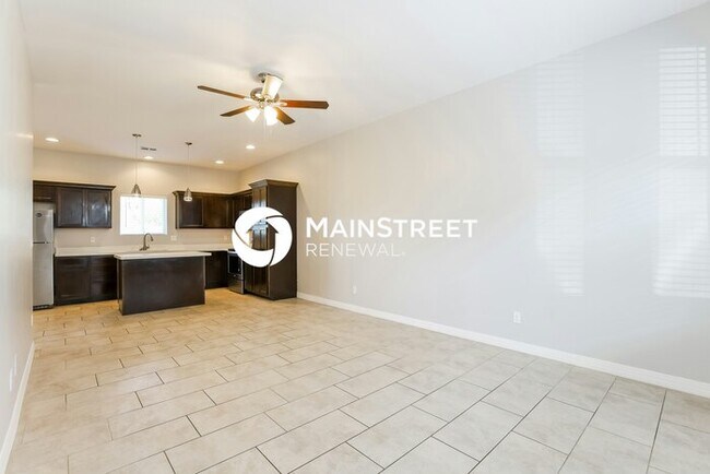 Foto del edificio - 3 Bedroom Pet-Friendly Home in Phoenix, AZ with Main Street Renewal