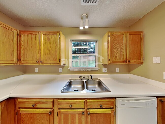 Foto del edificio - 2417 Serenity Way NW