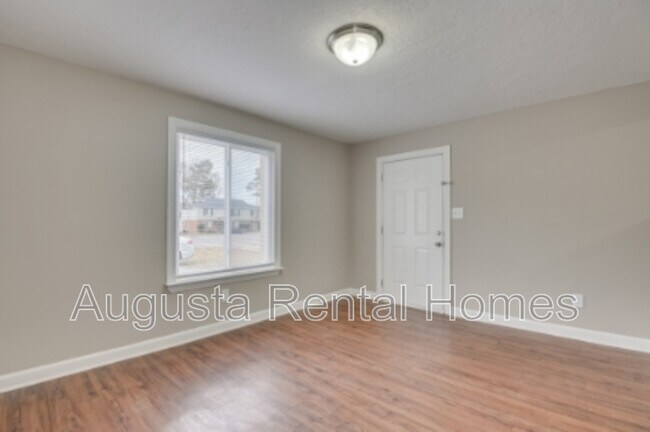 Building Photo - 4010 Wheeler Woods Rd