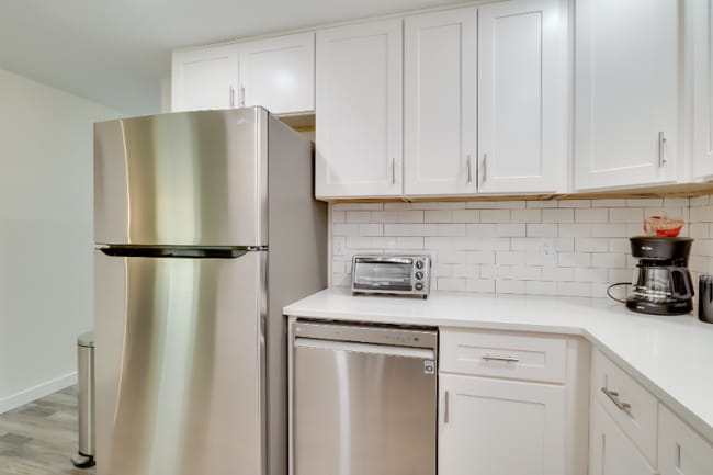 Building Photo - 2526 Wintergreen Ave NW