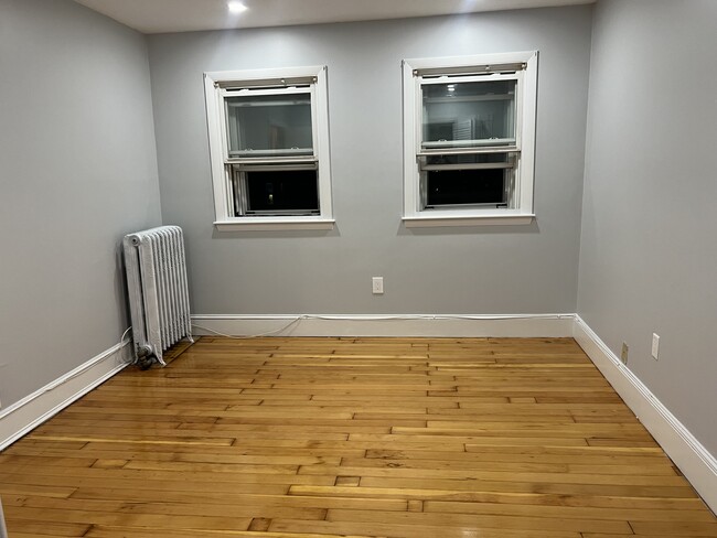 Building Photo - 129 Bradstreet Ave