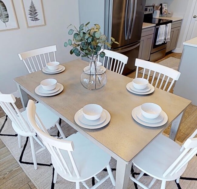 Building Photo - Luxury Townhome For Rent - Four Bedrooms!!