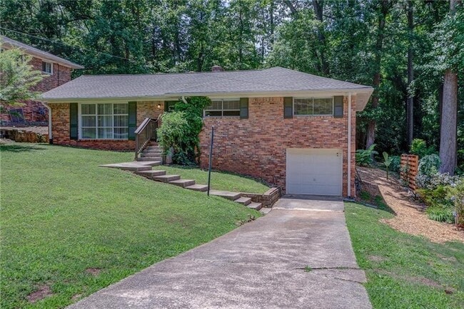 Photo - 1112 Franklin Cir NE House