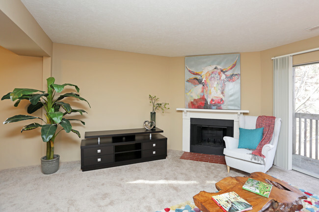 Interior Photo - Fox Valley Apartments