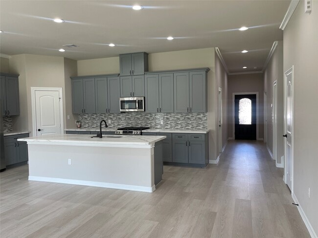 Building Photo - 9647 Champion Heavens Dr