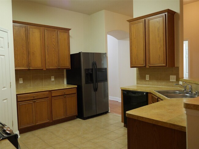 Foto del edificio - 7911 Burning Oak Ln