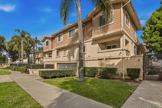 Building Photo - 621 D St