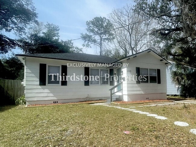 Photo - 2138 Louise St House