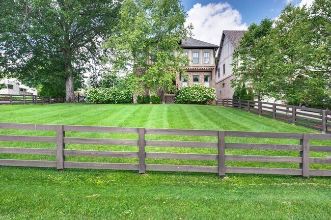 Foto del edificio - Stunning 4BE/3.5BA home in the heart of Gr...
