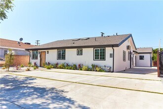 Building Photo - 14745 Bassett St