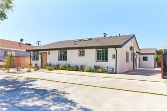 Building Photo - 14745 Bassett St