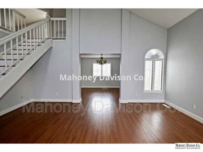 Foto del edificio - 8088 Mitchell Dr