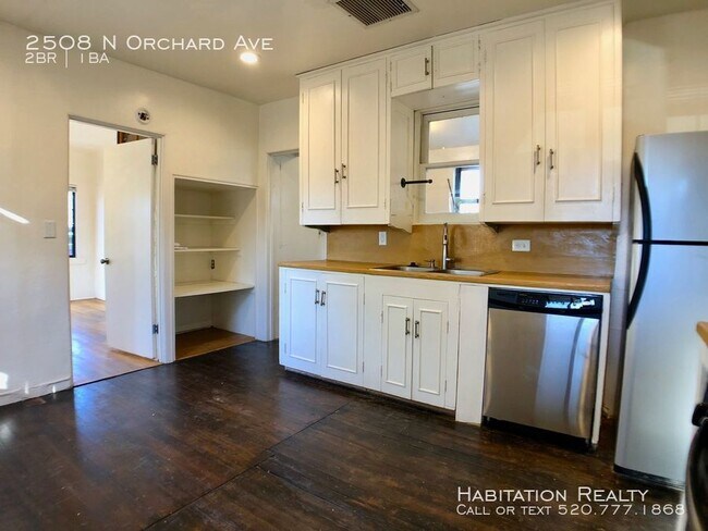 Building Photo - 2508 N Orchard Ave