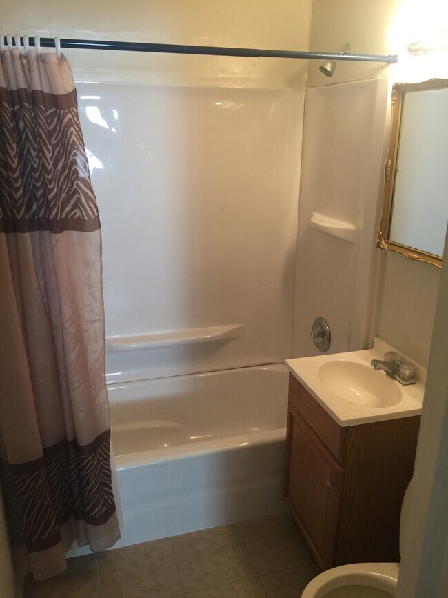 Building Photo - New Listing!! Ranch style with attached ga...