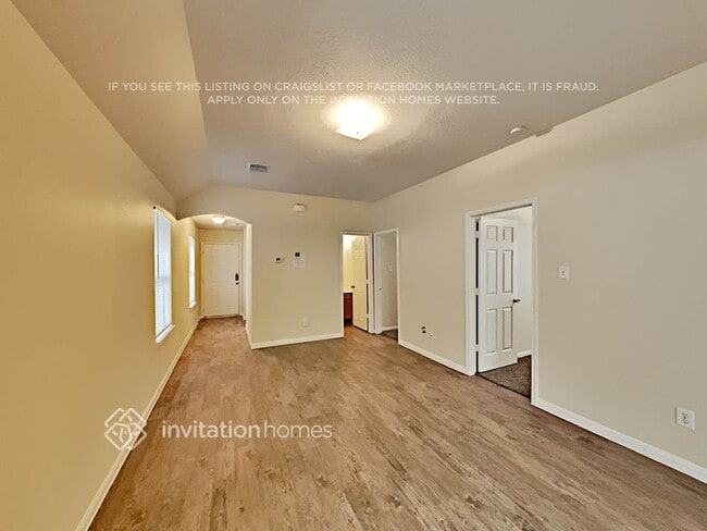 Foto del edificio - 6347 Austinville Dr
