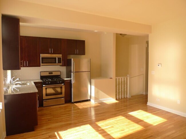 Foto del edificio - 1318 N Wood St